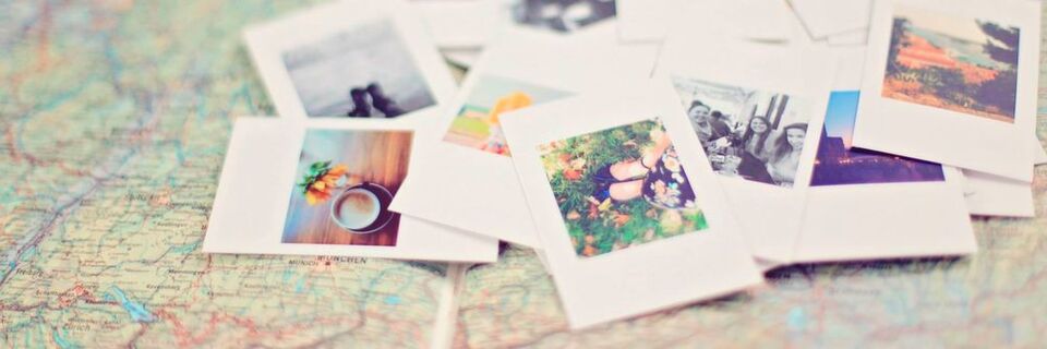 Fotos, Fotos, Fotos: auf der Social Media-Plattform Instagram dreht sich alles um die kleinen Bildchen – egal ob inspirierende Slogans oder coole Gesichter darauf zu sehen sind. Fotos, Fotos, Fotos: auf der Social Media-Plattform Instagram dreht sich alles um die kleinen Bildchen – egal ob inspirierende Slogans oder coole Gesichter darauf zu sehen sind.