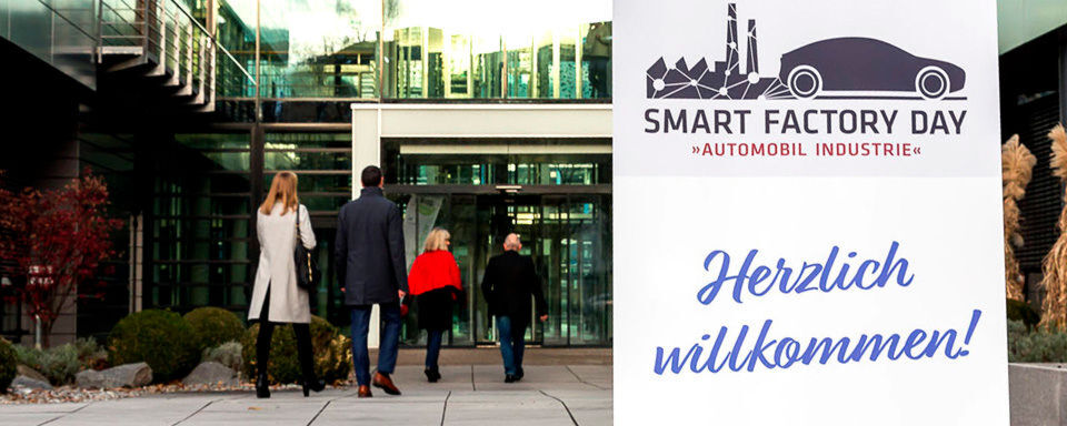 Lean Management, Ressourceneffizienz, Big Data, IT und Industrie-4.0-Anwendungen: Der Smart Factory Day verknüpft diese Themen. Dieses Jahr findet die Veranstaltung am 6. November im Leonardo Hotel Munich City East statt. Lean Management, Ressourceneffizienz, Big Data, IT und Industrie-4.0-Anwendungen: Der Smart Factory Day verknüpft diese Themen. Dieses Jahr findet die Veranstaltung am 6. November im Leonardo Hotel Munich City East statt.