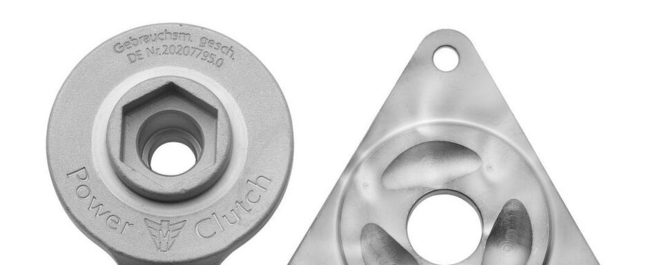 Um durchschnittlich 40 % - bei den neuen HD-Modellen ab 2018 sogar um 45 - 50% - soll die Power Clutch das Kuppeln erleichtern und wird vollkommen unsichtbar montiert. Um durchschnittlich 40 % - bei den neuen HD-Modellen ab 2018 sogar um 45 - 50% - soll die Power Clutch das Kuppeln erleichtern und wird vollkommen unsichtbar montiert.