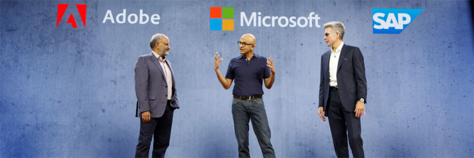 Shantanu Narayen, CEO, Adobe (li.), Satya Nadella, CEO von Microsoft, und Bill McDermott, CEO von SAP (re.), stellten die Open Data Initiative auf der Microsoft Ignite 2018 vor. Shantanu Narayen, CEO, Adobe (li.), Satya Nadella, CEO von Microsoft, und Bill McDermott, CEO von SAP (re.), stellten die Open Data Initiative auf der Microsoft Ignite 2018 vor.