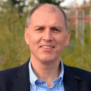 Witron-Geschäftsführer Martin Stich: „Wir denken bei unseren Entwicklungen immer ganzheitlich. Bezogen auf unsere Komponenten bedeutet dies, dass auch hier sämtliche Eigenschaften und Komponenten als komplette Einheit gesehen werden.“ Witron-Geschäftsführer Martin Stich: „Wir denken bei unseren Entwicklungen immer ganzheitlich. Bezogen auf unsere Komponenten bedeutet dies, dass auch hier sämtliche Eigenschaften und Komponenten als komplette Einheit gesehen werden.“