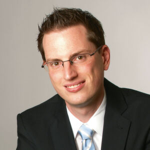 Bernd Holzinger, Geschäftsführer der HUK-Coburg Autoservice GmbH, wird auf der Fachtagung über die Ziele des Versicherers beim Servicegeschäft berichten. Bernd Holzinger, Geschäftsführer der HUK-Coburg Autoservice GmbH, wird auf der Fachtagung über die Ziele des Versicherers beim Servicegeschäft berichten.