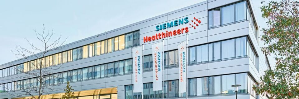 Mit einem Festakt haben Mitarbeiter, Vorstand und Aufsichtsrat von Siemens Healthineers gemeinsam mit Gästen aus Politik und Gesundheitswesen die offizielle Eröffnung der neuen Unternehmenszentrale in Erlangen gefeiert. Mit einem Festakt haben Mitarbeiter, Vorstand und Aufsichtsrat von Siemens Healthineers gemeinsam mit Gästen aus Politik und Gesundheitswesen die offizielle Eröffnung der neuen Unternehmenszentrale in Erlangen gefeiert.