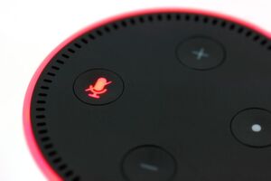 Wer im Markt für Smart Home erfolgreich sein will, der setzt auf Sprachassistenten. Wer im Markt für Smart Home erfolgreich sein will, der setzt auf Sprachassistenten.
