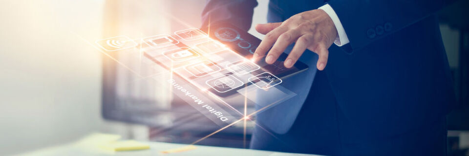 Mit einer Cloud-basierten UCC-Lösung legen Unternehmen die Basis dafür, Projekte in virtuellen Teams voranzutreiben und ihre Produktivität zu steigern. Mit einer Cloud-basierten UCC-Lösung legen Unternehmen die Basis dafür, Projekte in virtuellen Teams voranzutreiben und ihre Produktivität zu steigern.