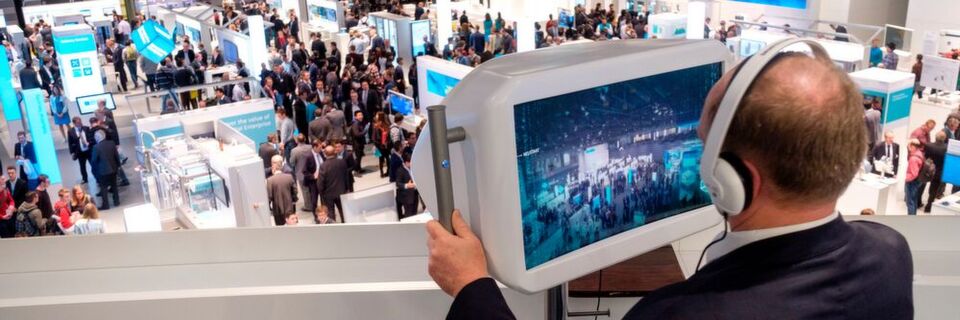 Neben "klassischer" Automatisierungstechnik sind auch Themen wie Software, IT und Wireless in der Fertigung prominent auf der SPS IPC Drives 2018 vertreten. Neben "klassischer" Automatisierungstechnik sind auch Themen wie Software, IT und Wireless in der Fertigung prominent auf der SPS IPC Drives 2018 vertreten.