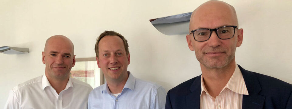 Die Partner: (v.l.n.r.): Christoph Stulz, Director Export Sales Stulz GmbH, Nicolas Röhrs, CEO Cloud&Heat Technologies GmbH , und Oliver Stulz, Managing Director Stulz GmbH. Die Partner: (v.l.n.r.): Christoph Stulz, Director Export Sales Stulz GmbH, Nicolas Röhrs, CEO Cloud&Heat Technologies GmbH , und Oliver Stulz, Managing Director Stulz GmbH.