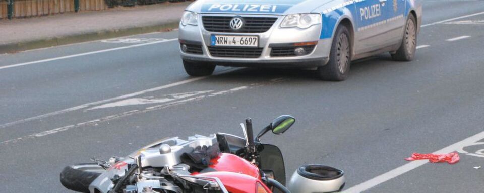 In einen Verkehrsunfall verwickelt zu werden, ist der Albtraum jedes Motorradfahrers – Klim bietet jetzt das kostenlose Ersetzen von beschädigten Teilen der Marke an, wenn der Unfall behördlich erfasst wurde. In einen Verkehrsunfall verwickelt zu werden, ist der Albtraum jedes Motorradfahrers – Klim bietet jetzt das kostenlose Ersetzen von beschädigten Teilen der Marke an, wenn der Unfall behördlich erfasst wurde.