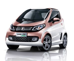 Nicht zu übersehen ist, dass der Smart Fortwo bei der Gestaltung des 2,79 Meter kurzen Zotye Zhima eZ Pate stand. Nicht zu übersehen ist, dass der Smart Fortwo bei der Gestaltung des 2,79 Meter kurzen Zotye Zhima eZ Pate stand.