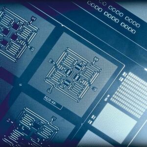 Layout einer supraleitenden quadratischen Schaltkreisvorrichtung mit vier Qbits von IBM. Layout einer supraleitenden quadratischen Schaltkreisvorrichtung mit vier Qbits von IBM.