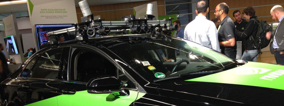 Das echte selbstfahrende Auto mit bestandener "Führerscheinprüfung" in der Ausstellung der Nvidia-Konferenz GTC Europe 2018 in München. Das echte selbstfahrende Auto mit bestandener "Führerscheinprüfung" in der Ausstellung der Nvidia-Konferenz GTC Europe 2018 in München.