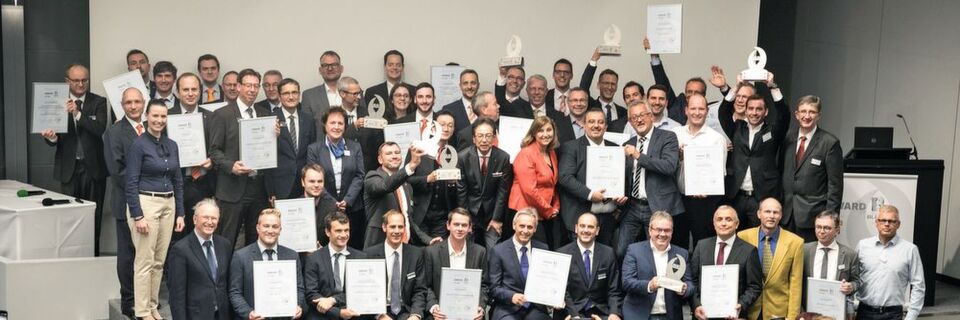On the evening of the first day of the trade show, the magazines Blechnet and MM Maschinenmarkt presented this year's “Award at Euroblech” at a ceremony. The picture shows the winners and the shortlist candidates. On the evening of the first day of the trade show, the magazines Blechnet and MM Maschinenmarkt presented this year's “Award at Euroblech” at a ceremony. The picture shows the winners and the shortlist candidates.