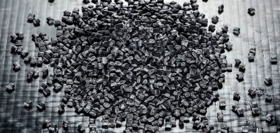 Die Aktivkohle-Speicher entstehen aus chemischen Teil-Verbrennung von Bambus (Symbolbild). Die Aktivkohle-Speicher entstehen aus chemischen Teil-Verbrennung von Bambus (Symbolbild).