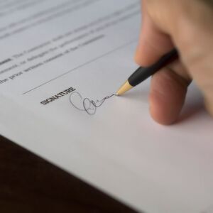 Apicorp signed a $ 35- 40 million memorandum for a methanol derivatives project in Egypt. Apicorp signed a $ 35- 40 million memorandum for a methanol derivatives project in Egypt.