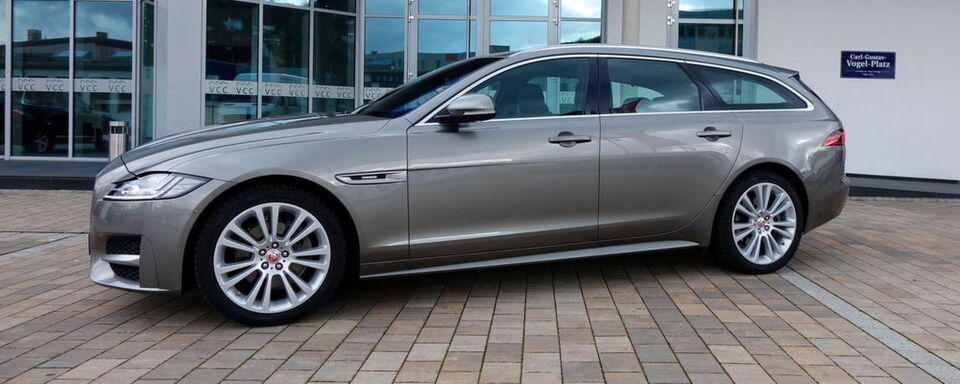 Mit dem Jaguar XF Sportbrake wollen die Briten nun auch im Segment der Businesskombis mitmischen. Mit dem Jaguar XF Sportbrake wollen die Briten nun auch im Segment der Businesskombis mitmischen.