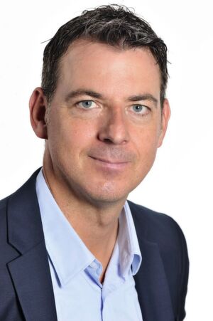 „Unsere Studie zeigt, dass die deutsche Wirtschaft beim Thema Machine Learning die richtigen Weichen für die Zukunft stellt. Wir erwarten, dass der Anteil von ML-Anwendungen an der Wertschöpfung der Unternehmen in den nächsten Jahren kontinuierlich wachsen wird.“ Michael Görner, Director IBM Business Unit, Tech Data Advanced Solutions „Unsere Studie zeigt, dass die deutsche Wirtschaft beim Thema Machine Learning die richtigen Weichen für die Zukunft stellt. Wir erwarten, dass der Anteil von ML-Anwendungen an der Wertschöpfung der Unternehmen in den nächsten Jahren kontinuierlich wachsen wird.“ Michael Görner, Director IBM Business Unit, Tech Data Advanced Solutions