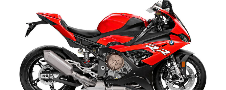 Den größten Entwicklungsaufwand der Messepremieren betrieb BMW bei der vollkommen neu aufgesetzten S 1000 RR. Den größten Entwicklungsaufwand der Messepremieren betrieb BMW bei der vollkommen neu aufgesetzten S 1000 RR.