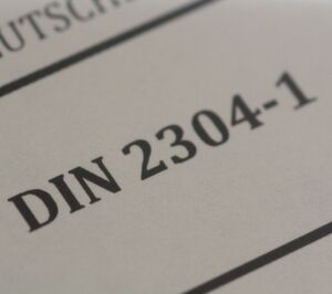 Beim Kleben sind Verarbeitungsfehler die häufigste Ursache für das Bauteilversagen. Die Gründer der Klebnorm Consulting GmbH haben jetzt einen Beratungsansatz erarbeitet, weil die klebetechnische Norm DIN 2304, wie es heißt, den Spezialisten immer noch zu stark unterschätzt wird. So sollen Unternehmen schnell und zielsicher zu einer Zertifizierung kommen. Beim Kleben sind Verarbeitungsfehler die häufigste Ursache für das Bauteilversagen. Die Gründer der Klebnorm Consulting GmbH haben jetzt einen Beratungsansatz erarbeitet, weil die klebetechnische Norm DIN 2304, wie es heißt, den Spezialisten immer noch zu stark unterschätzt wird. So sollen Unternehmen schnell und zielsicher zu einer Zertifizierung kommen.