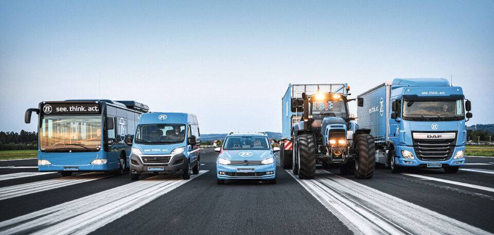 Mobilität ist im Wandel, die Automobilindustrie steht vor großen Herausforderungen. ZF bietet schon heute Technologien von Morgen und elektrifiziert vom Fahrrad bis zum Lkw die unterschiedlichsten Fahrzeugklassen. Mobilität ist im Wandel, die Automobilindustrie steht vor großen Herausforderungen. ZF bietet schon heute Technologien von Morgen und elektrifiziert vom Fahrrad bis zum Lkw die unterschiedlichsten Fahrzeugklassen.