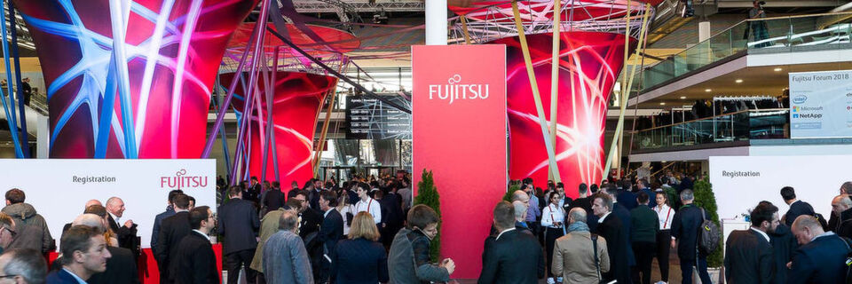 KI, IoT, Industrie 4.0 und Hybrid-Cloud-Services dominierten thematisch das Fujitsu Forum 2018. KI, IoT, Industrie 4.0 und Hybrid-Cloud-Services dominierten thematisch das Fujitsu Forum 2018.