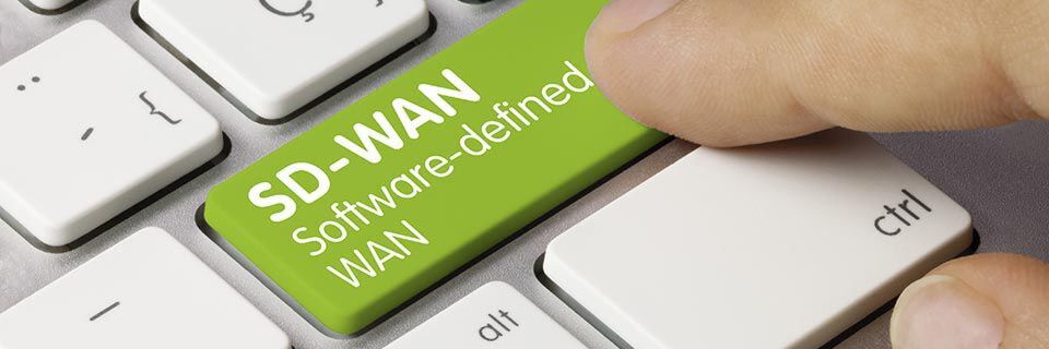 Obwohl sie von der Technologie oft wenig wissen, sind viele Unternehmen überzeugt: SD-WAN bringt Kostenersparnisse sowie Gewinne im Bereich Security und Effizienz. Obwohl sie von der Technologie oft wenig wissen, sind viele Unternehmen überzeugt: SD-WAN bringt Kostenersparnisse sowie Gewinne im Bereich Security und Effizienz.
