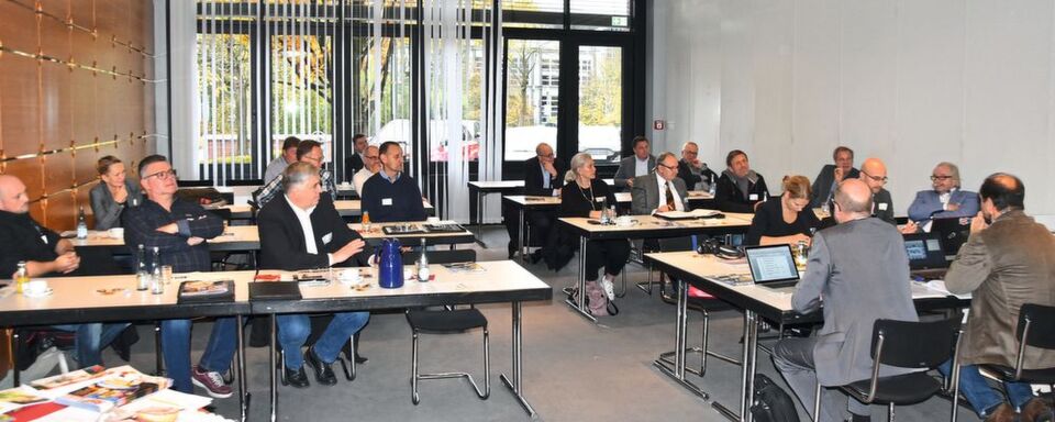 Die Teilnehmer der diesjährigen BIV-Mitgliederversammlung im HBZ Münster. Die Teilnehmer der diesjährigen BIV-Mitgliederversammlung im HBZ Münster.