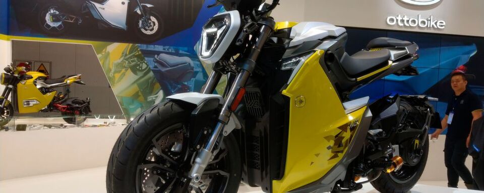 Ein absolut verwechslungsfreies Design weist das Ottobike MCR II auf, ein Taiwan-Zweirad der etwas anderen Art. Ein absolut verwechslungsfreies Design weist das Ottobike MCR II auf, ein Taiwan-Zweirad der etwas anderen Art.