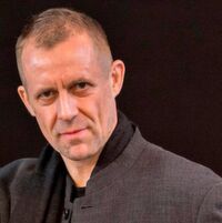 Fabian Furrer ist Managing Partner bei der Dongdao Creative Branding Group mit Hauptsitz Peking. Fabian Furrer ist Managing Partner bei der Dongdao Creative Branding Group mit Hauptsitz Peking.