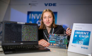 Gesa Dünnweber vom Städtischen St.-Anna-Gymnasium in München hat mit ihrem Projekt „Zufallsgeneration“ den ersten Platz belegt. Gesa Dünnweber vom Städtischen St.-Anna-Gymnasium in München hat mit ihrem Projekt „Zufallsgeneration“ den ersten Platz belegt.