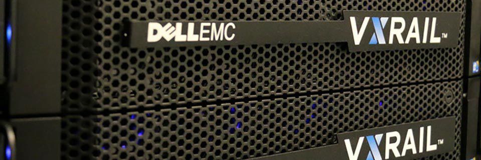 Mit Dell EMC VxRail werde der Netzwerkbetrieb, das Management und die Einbindung aktueller VMware-Innovationen vereinfacht. Mit Dell EMC VxRail werde der Netzwerkbetrieb, das Management und die Einbindung aktueller VMware-Innovationen vereinfacht.