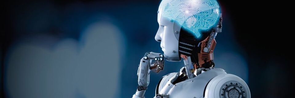 Knapp zwei Drittel der Befragten sehen humanoide Roboter erst nach 2030 im Einsatz. Bis dahin müssen sich Ingenieure mit ethischen Fragen auseinandersetzen. Jeder zweite schließt nicht aus, dass Roboter sogar eigene Rechte erhalten könnten. Knapp zwei Drittel der Befragten sehen humanoide Roboter erst nach 2030 im Einsatz. Bis dahin müssen sich Ingenieure mit ethischen Fragen auseinandersetzen. Jeder zweite schließt nicht aus, dass Roboter sogar eigene Rechte erhalten könnten.