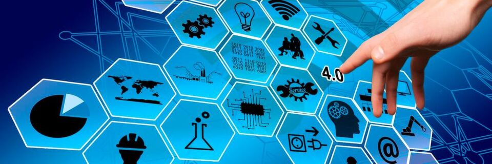 Fit für Industrie 4.0: Nicht jede Bestandsmaschine lässt sich mit einem überschaubaren Aufwand nachrüsten. Grundsätzlich sind aber der Einsatz von Sensoren und auch die Anbindung an Bestandsmaschinen auf vielfältige Art und Weise möglich, und das auch zu akzeptablen Preisen. Fit für Industrie 4.0: Nicht jede Bestandsmaschine lässt sich mit einem überschaubaren Aufwand nachrüsten. Grundsätzlich sind aber der Einsatz von Sensoren und auch die Anbindung an Bestandsmaschinen auf vielfältige Art und Weise möglich, und das auch zu akzeptablen Preisen.