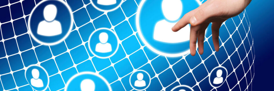 IAM-Systeme ermöglichen es Unternehmen alle Identitäten und Zugriffsberechtigungen zentral und in übersichtlicher Form zu verwalten und zur Verfügung zu stellen. IAM-Systeme ermöglichen es Unternehmen alle Identitäten und Zugriffsberechtigungen zentral und in übersichtlicher Form zu verwalten und zur Verfügung zu stellen.