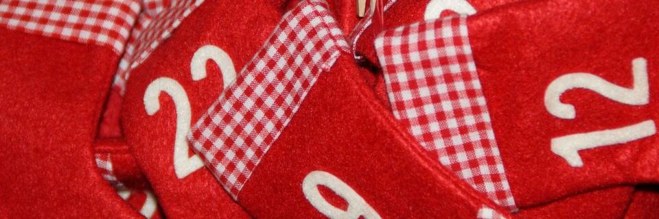 Weihnachten naht und die Aktionen, um das Endjahresgeschäft anzutreiben, starten. Weihnachten naht und die Aktionen, um das Endjahresgeschäft anzutreiben, starten.