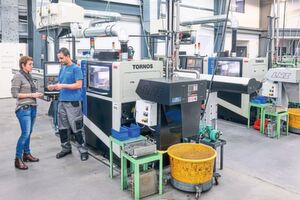Productivity and flexibility: Bontaz has five 5-axle Swiss DT 13 machines as an alternative to the cam-controlled lathes. Productivity and flexibility: Bontaz has five 5-axle Swiss DT 13 machines as an alternative to the cam-controlled lathes.