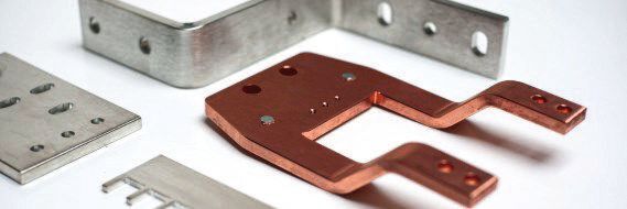 Die CU- und Al-Stromschienen und -Stromverteiler-Komponenten von Licht + Technik Aachen GmbH werden mit Stanzmaschinen und Pressen von Boschert komplett bearbeitet und umgeformt. Die CU- und Al-Stromschienen und -Stromverteiler-Komponenten von Licht + Technik Aachen GmbH werden mit Stanzmaschinen und Pressen von Boschert komplett bearbeitet und umgeformt.
