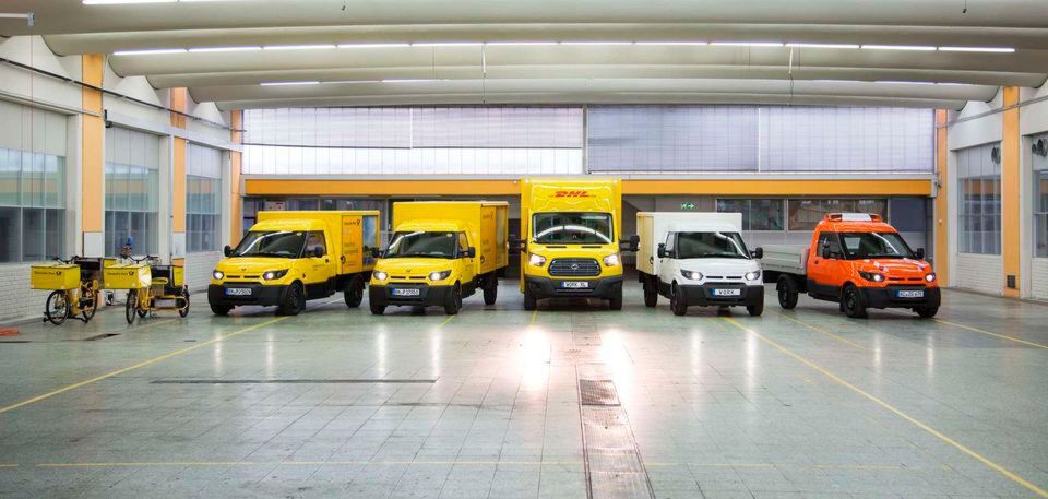 Zur Bewältigung des boomenden Online-Handels werden zukünftig verstärkt eher kleine Fahrzeuge, wie der derzeit von DHL eingesetzte StreetScooter oder Lastenräder, eingesetzt. Zur Bewältigung des boomenden Online-Handels werden zukünftig verstärkt eher kleine Fahrzeuge, wie der derzeit von DHL eingesetzte StreetScooter oder Lastenräder, eingesetzt.