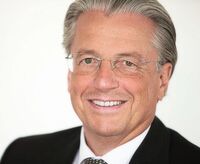 Der Gesprächspartner: Professor Dr. Jochen A. Werner, Ärztlicher Direktor und Vorstandsvorsitzender des Universitätsklinikums Essen Der Gesprächspartner: Professor Dr. Jochen A. Werner, Ärztlicher Direktor und Vorstandsvorsitzender des Universitätsklinikums Essen