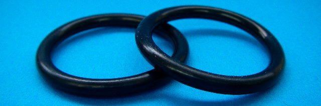 So sollten O-Ringe aussehen – idealerweise auch nach der Montage. Leider ist die die Montage ein kritischer Punkt im Leben eines O-Rings. So sollten O-Ringe aussehen – idealerweise auch nach der Montage. Leider ist die die Montage ein kritischer Punkt im Leben eines O-Rings.