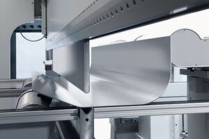 Synchro-Form-Abkantpressen von LVD ermöglichen das präzise und wiederholgenaue Biegen. Synchro-Form-Abkantpressen von LVD ermöglichen das präzise und wiederholgenaue Biegen.