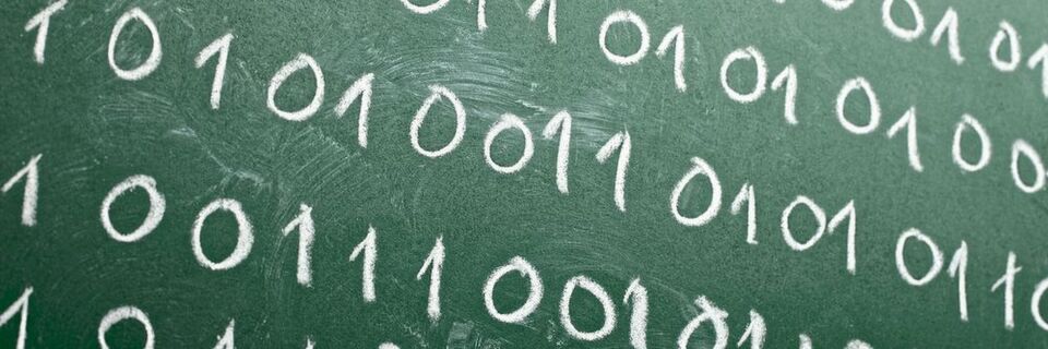 „Ein Blick ins wahre Leben offenbart das ganze Dilemma: Mangels eigenem Fachpersonal kümmern sich derzeit oft IT-interessierte Lehrer oder sogar der Hausmeister um das schulinterne WLAN“ „Ein Blick ins wahre Leben offenbart das ganze Dilemma: Mangels eigenem Fachpersonal kümmern sich derzeit oft IT-interessierte Lehrer oder sogar der Hausmeister um das schulinterne WLAN“
