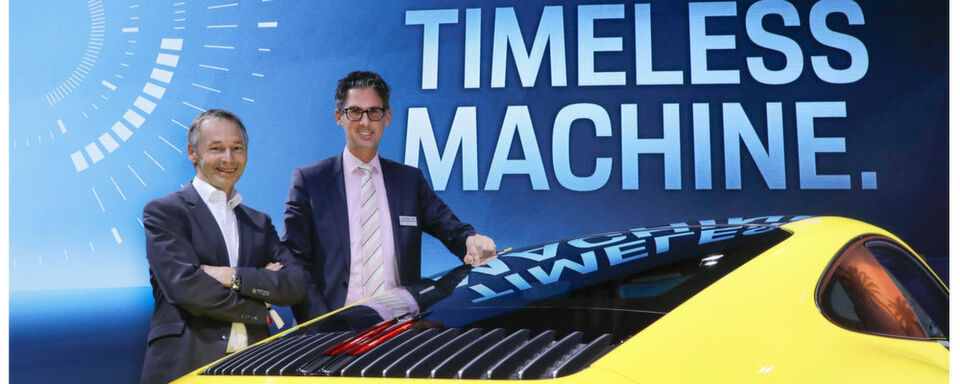 Führungswechsel an der Spitze der Sportwagen-Baureihe von Porsche: August Achleitner übergibt im ersten Quartal 2019 schrittweise die Verantwortung an Frank-Steffen Walliser. Führungswechsel an der Spitze der Sportwagen-Baureihe von Porsche: August Achleitner übergibt im ersten Quartal 2019 schrittweise die Verantwortung an Frank-Steffen Walliser.