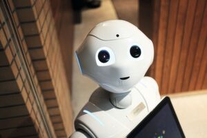 Da die Bevölkerung zunehmend älter wird, steht die Gesellschaft vor großen Herausforderungen in Sachen Pflege. Der Fachkräftemangel auf diesem Gebiet verschärft sich zunehmend. Daher sollen robotische Systeme, die das Potential zur Unterstützung und Entlastung der Pflegekräfte haben, gefördert werden. Da die Bevölkerung zunehmend älter wird, steht die Gesellschaft vor großen Herausforderungen in Sachen Pflege. Der Fachkräftemangel auf diesem Gebiet verschärft sich zunehmend. Daher sollen robotische Systeme, die das Potential zur Unterstützung und Entlastung der Pflegekräfte haben, gefördert werden.