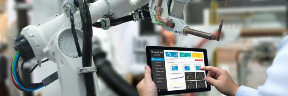 Steuerung und Überwachung eines Industrie-Roboters mit Tablet Steuerung und Überwachung eines Industrie-Roboters mit Tablet