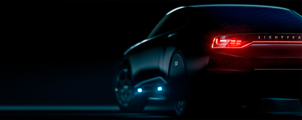 Der Lightyear One soll im Sommer 2019 als Prototyp auf die Bühne rollen und ohne fossile Energieträger auskommen. Der Lightyear One soll im Sommer 2019 als Prototyp auf die Bühne rollen und ohne fossile Energieträger auskommen.