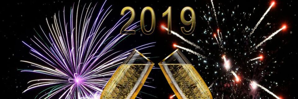 Wer für Neujahrsgrüße die Silvesterparty nicht unterbrechen möchte, sollte das Internet nutzen. Aber auch mit Messenger-Diensten ist ein zeitgesteuerter Versand möglich. Wer für Neujahrsgrüße die Silvesterparty nicht unterbrechen möchte, sollte das Internet nutzen. Aber auch mit Messenger-Diensten ist ein zeitgesteuerter Versand möglich.