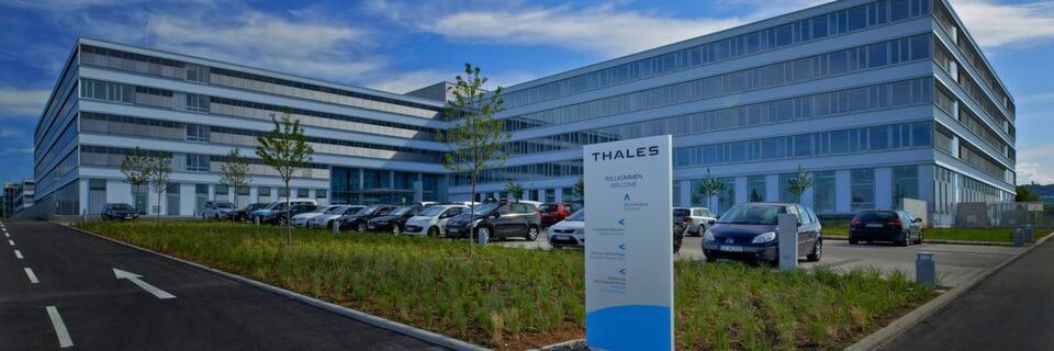 Thales Deutschland auf dem Weg vom „Papierberg zur digitalen Ordnung“. Thales Deutschland auf dem Weg vom „Papierberg zur digitalen Ordnung“.
