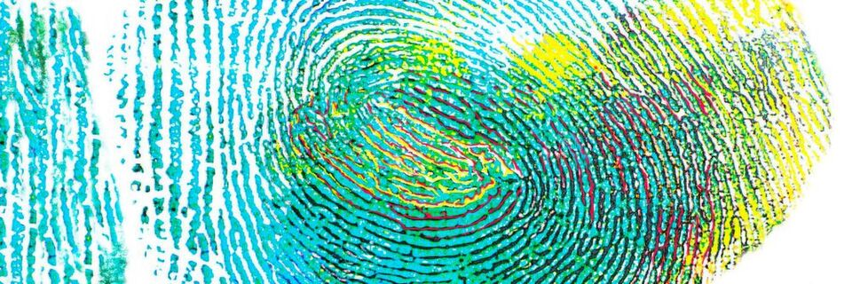 Eine UUID dient dank Standardsisierung als nahezu einzigsartiges Identifikationsmerkmal zur Kennzeichnung von Informationen. Eine UUID dient dank Standardsisierung als nahezu einzigsartiges Identifikationsmerkmal zur Kennzeichnung von Informationen.
