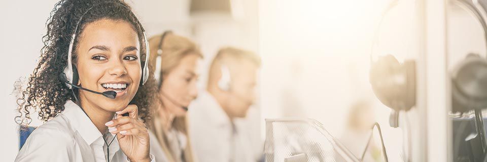 Mitel richtet sich mit MiVoice, MiCollab und MiContact Center insbesondere an Unternehmen mit anspruchsvollem Contact-Center-Betrieb. Mitel richtet sich mit MiVoice, MiCollab und MiContact Center insbesondere an Unternehmen mit anspruchsvollem Contact-Center-Betrieb.