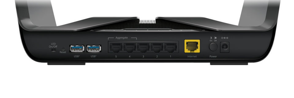Zur „Falkennachtschwalbe“ gehören klappbare Flügel und aggregierbare Gbit-Ports. Zur „Falkennachtschwalbe“ gehören klappbare Flügel und aggregierbare Gbit-Ports.